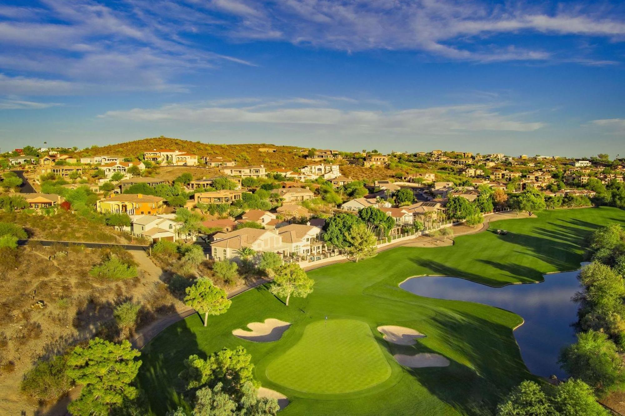 Hilton Phoenix Tapatio Cliffs Resort Exterior photo